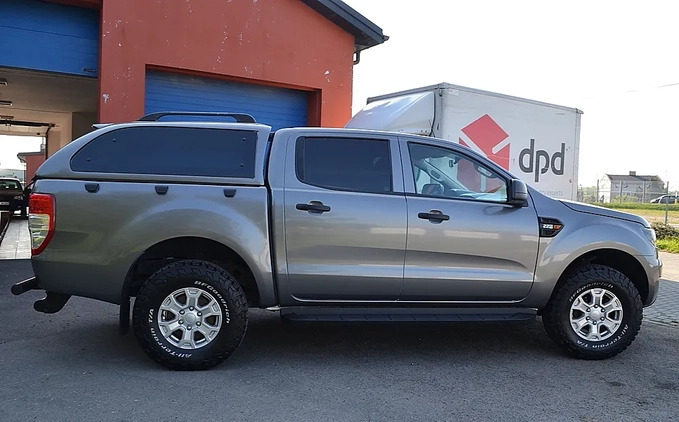Ford Ranger cena 85000 przebieg: 132800, rok produkcji 2016 z Gąbin małe 326